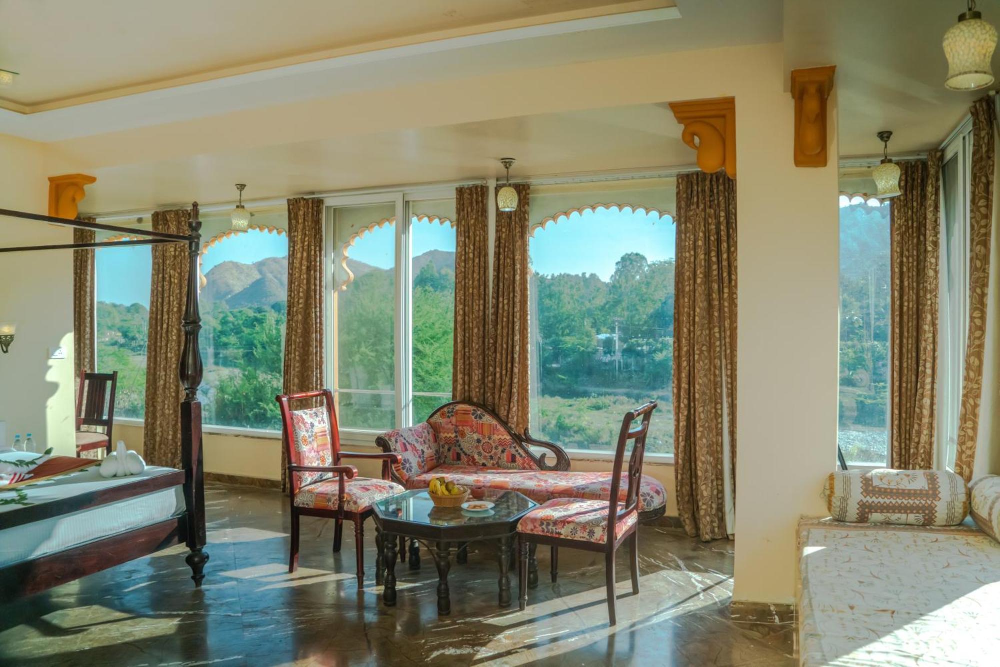 Udai Nature Valley Resort - A Peace Full Farmhouse Resort Udaipur Bagian luar foto