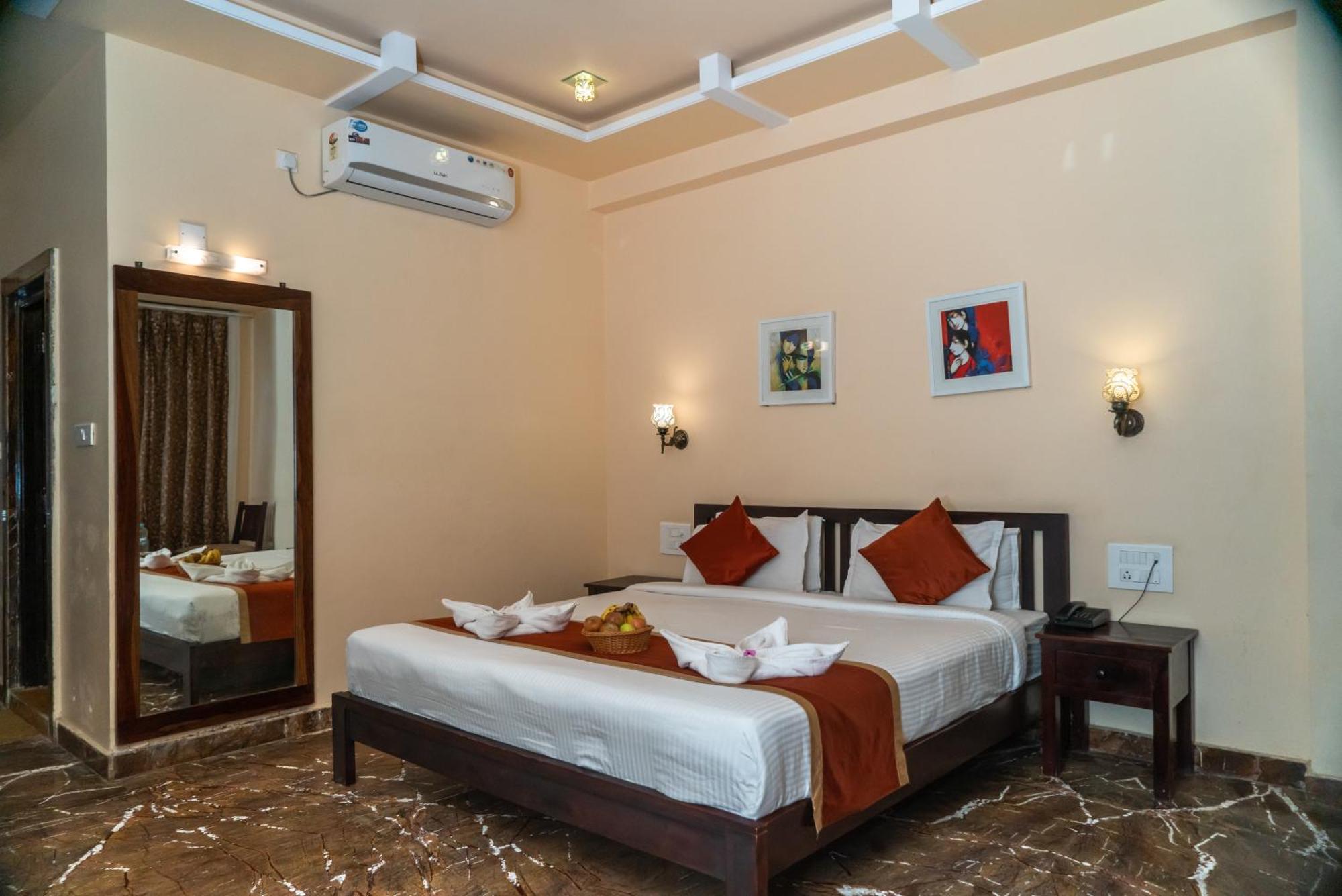 Udai Nature Valley Resort - A Peace Full Farmhouse Resort Udaipur Bagian luar foto